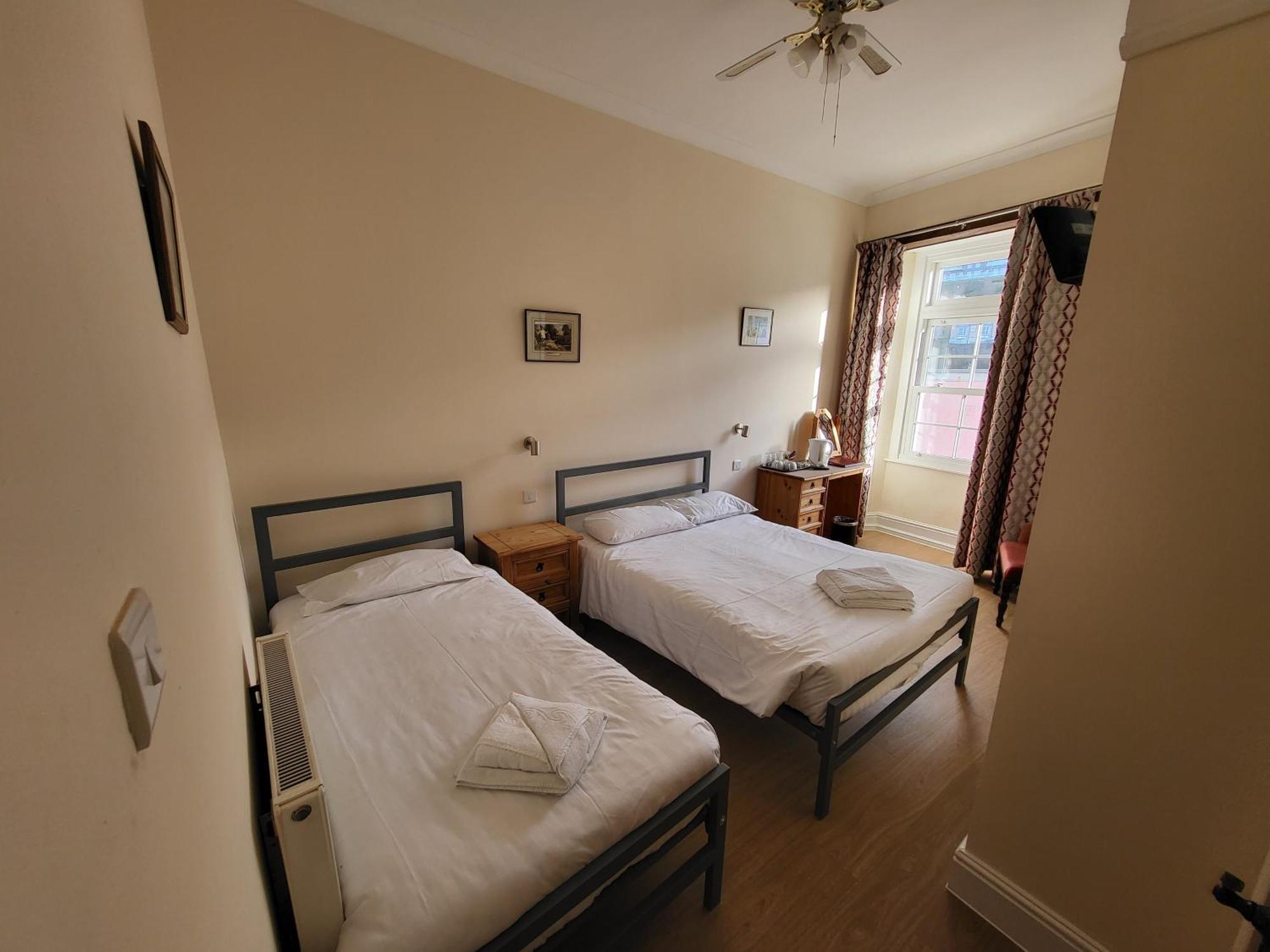 Royal Britannia Hotel Ilfracombe Esterno foto