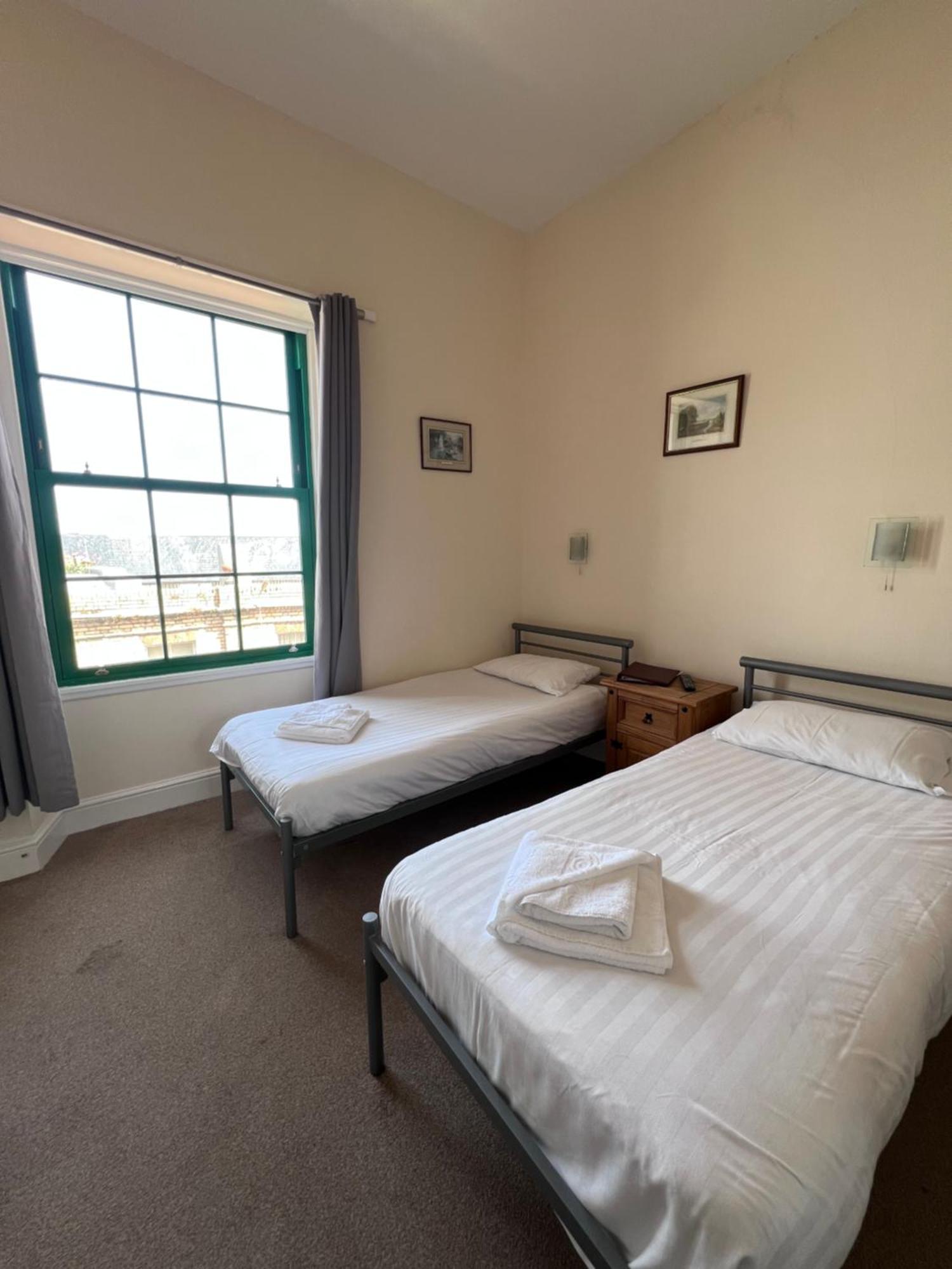 Royal Britannia Hotel Ilfracombe Esterno foto