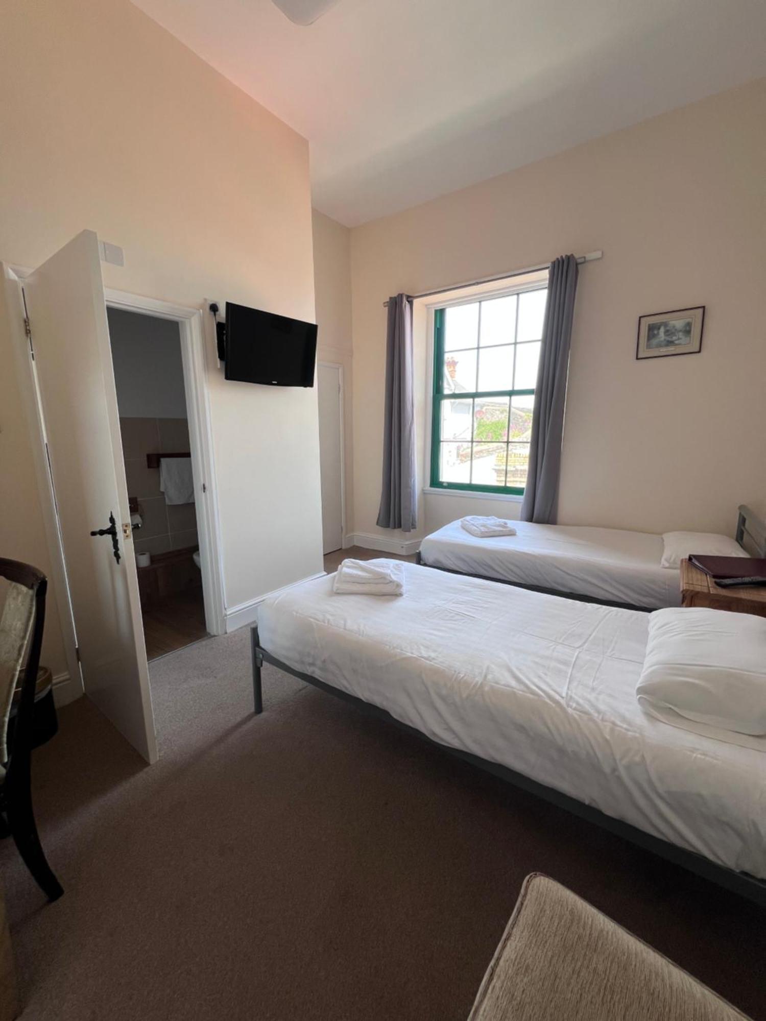 Royal Britannia Hotel Ilfracombe Esterno foto