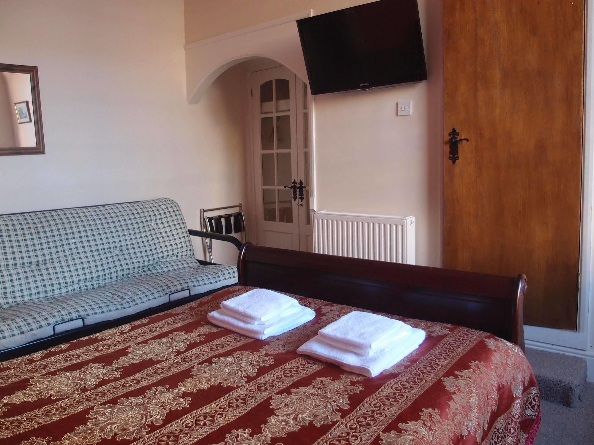 Royal Britannia Hotel Ilfracombe Esterno foto